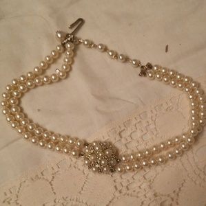 Bridal pearl beaded choker